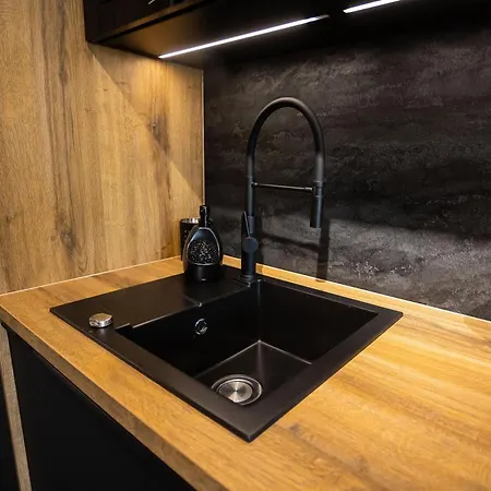 Z Prywatnym Jacuzzi Z Widokiem Na Gory 109 Kras アパート